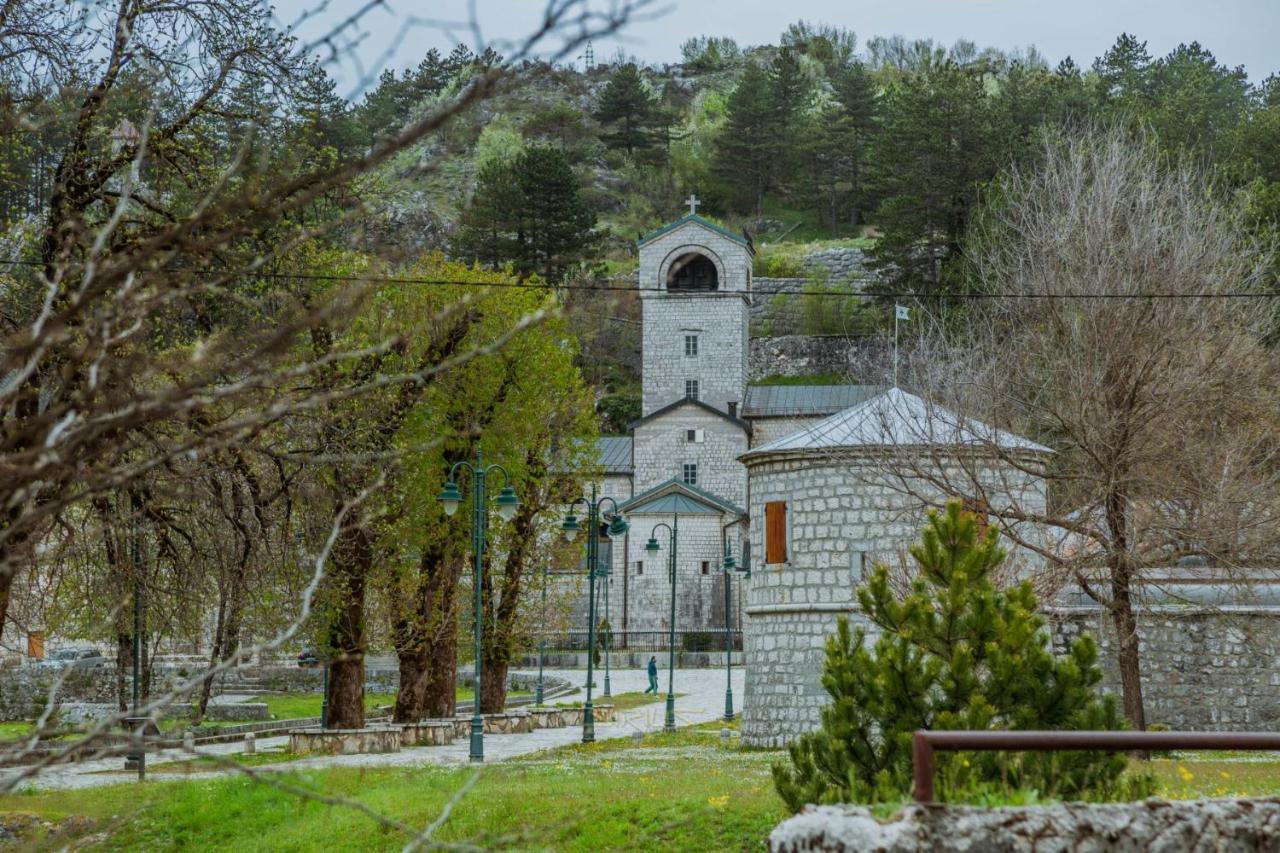 Apartments Mirkovic Cetinje Luaran gambar